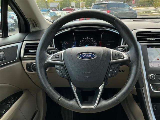 Photo of 2017 Burgundy Velvet Metallic Tinted Clearcoat Ford Fusion