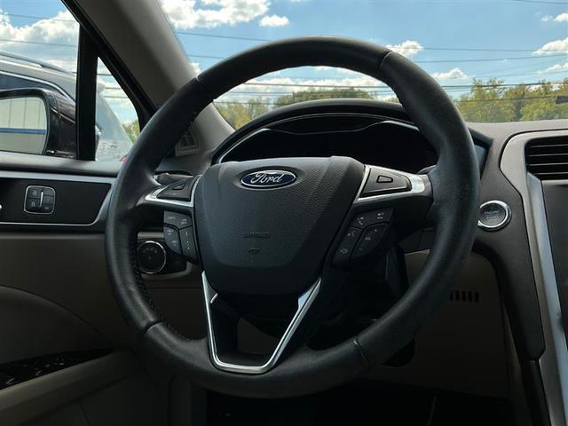 Photo of 2017 Burgundy Velvet Metallic Tinted Clearcoat Ford Fusion