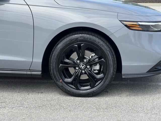 Photo of 2025 Urban Gray Pearl Honda Accord