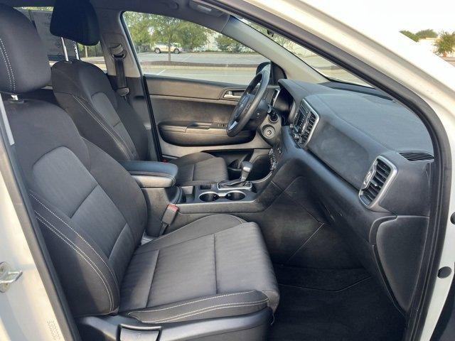 Photo of 2017 Clear White Kia Sportage