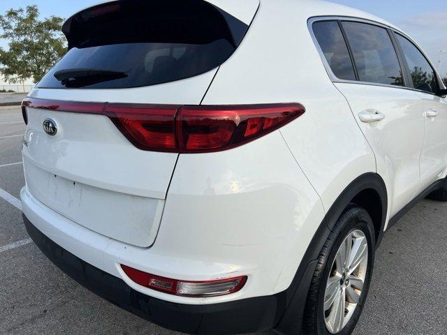 Photo of 2017 Clear White Kia Sportage