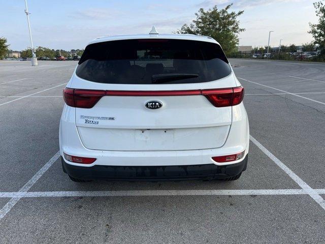 Photo of 2017 Clear White Kia Sportage