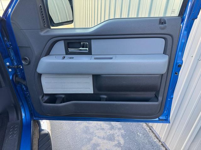 Photo of 2014 Blue Ford F-150