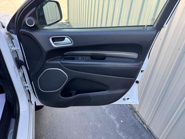 Photo of 2017 Vice White Tri-Coat Pearl Dodge Durango