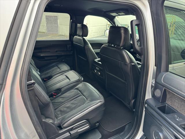 Photo of 2020 Iconic Silver Metallic Ford Expedition Max