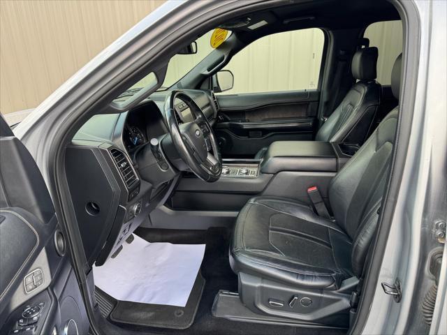 Photo of 2020 Iconic Silver Metallic Ford Expedition Max