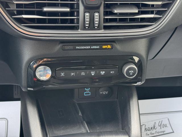 Photo of 2023 Star White Metallic Tri-Coat Ford Escape