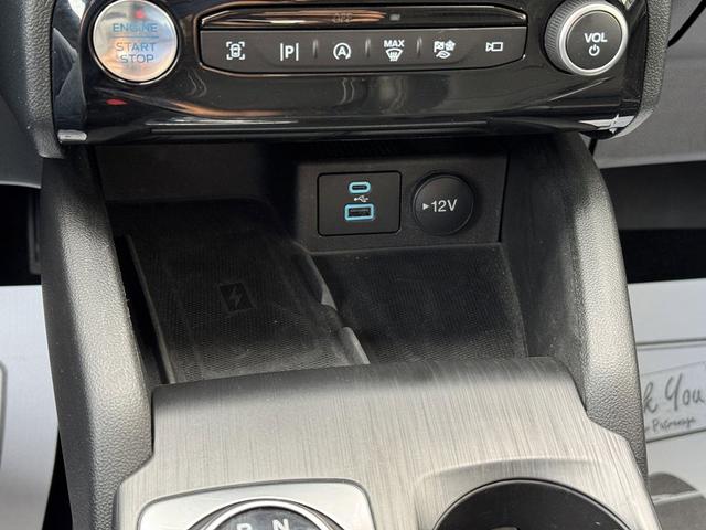 Photo of 2023 Star White Metallic Tri-Coat Ford Escape