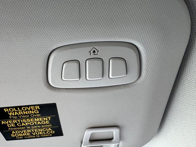 Photo of 2023 Star White Metallic Tri-Coat Ford Escape