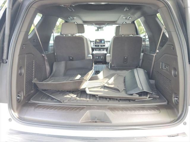 Photo of 2023 Summit White GMC Yukon
