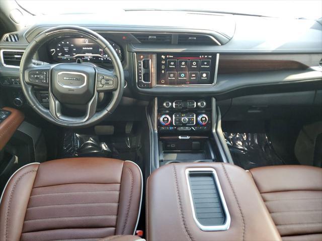Photo of 2024 White Frost Tricoat GMC Yukon XL