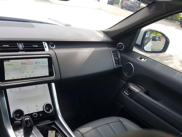 Photo of 2019 Fuji White Land Rover Range Rover Sport