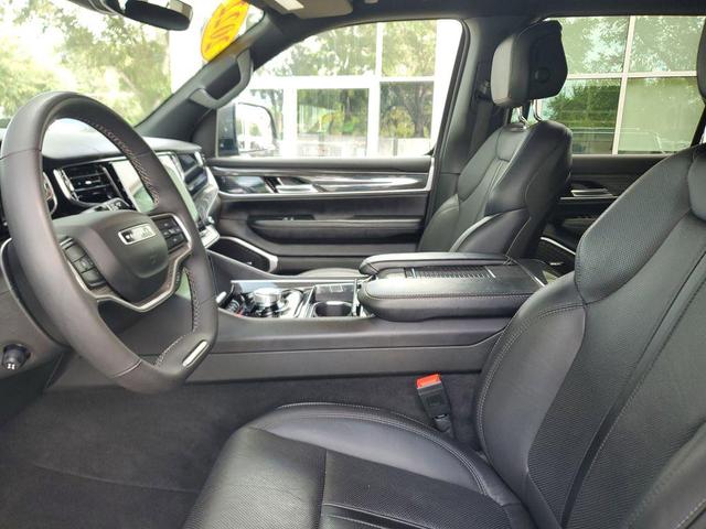 Photo of 2022 Baltic Gray Metallic Clearcoat Jeep Wagoneer
