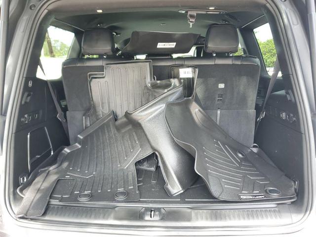 Photo of 2022 Baltic Gray Metallic Clearcoat Jeep Wagoneer