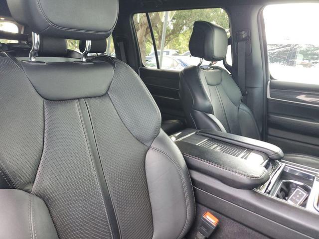 Photo of 2022 Baltic Gray Metallic Clearcoat Jeep Wagoneer