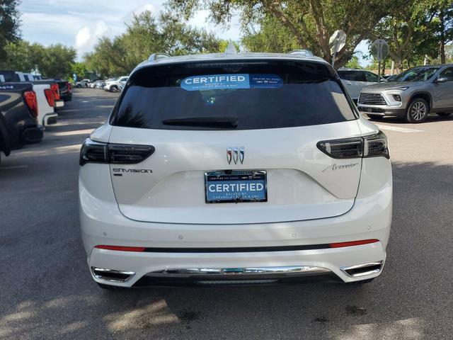 Photo of 2024 White Frost Tricoat Buick Envision