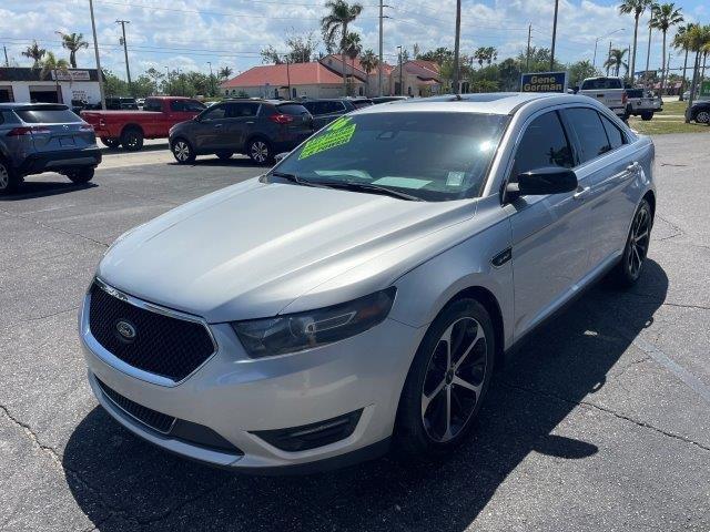 2016 Ford Taurus