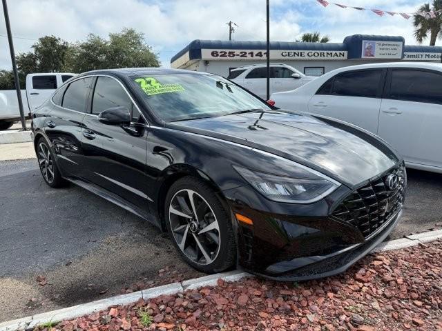 Photo of 2022 Black Hyundai SONATA