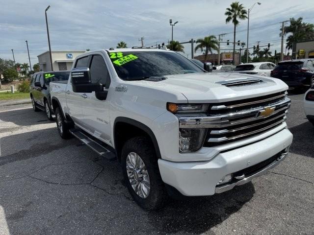 Photo of 2023 Iridescent Pearl Tricoat Chevrolet Silverado 2500