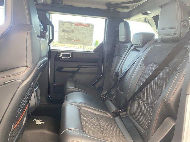 Photo of 2025 Oxford White Ford Bronco