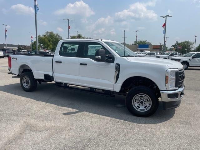 Photo of 2025 Oxford White Ford F-250