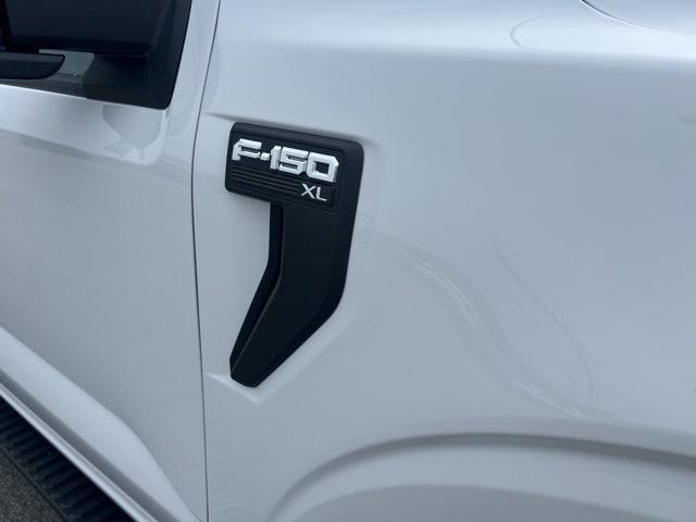 Photo of 2025 Oxford White Ford F-150