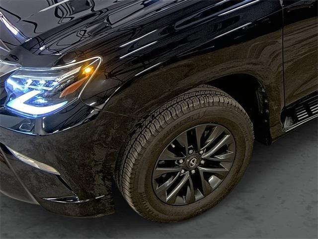 Photo of 2023 Onyx Black Lexus GX 460