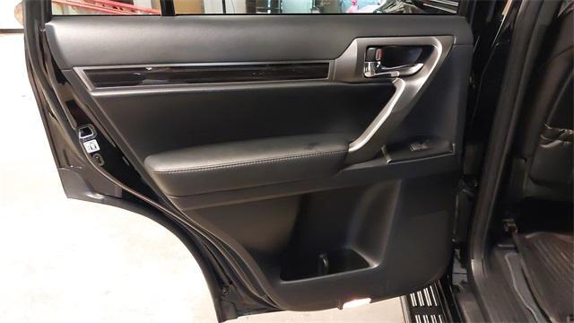 Photo of 2023 Onyx Black Lexus GX 460