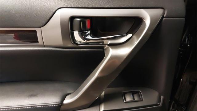 Photo of 2023 Onyx Black Lexus GX 460