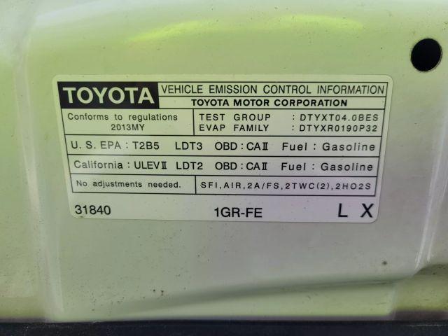 Photo of 2013 White Toyota 4Runner