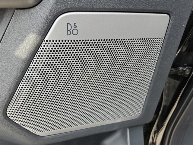 Photo of 2025 AGATE BLACK METALLIC Ford F-150 Lightning