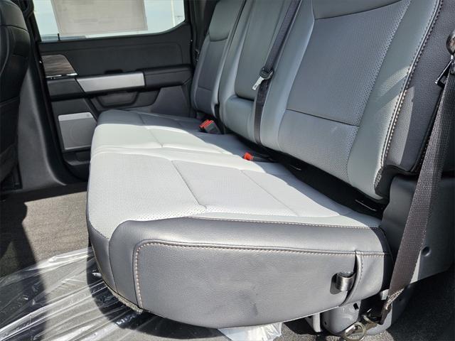 Photo of 2025 AGATE BLACK METALLIC Ford F-150 Lightning