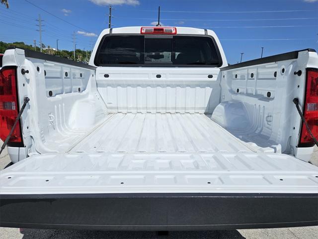 Photo of 2022 Summit White Chevrolet Colorado