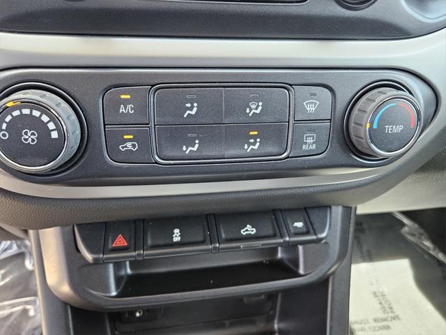 Photo of 2022 Summit White Chevrolet Colorado