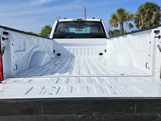 Photo of 2025 OXFORD WHITE Ford F-350