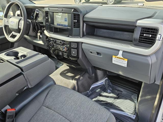 Photo of 2025 OXFORD WHITE Ford F-350
