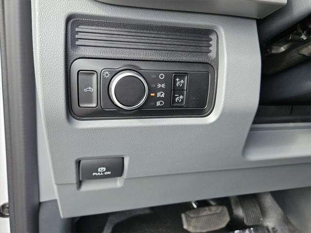 Photo of 2025 OXFORD WHITE Ford F-350