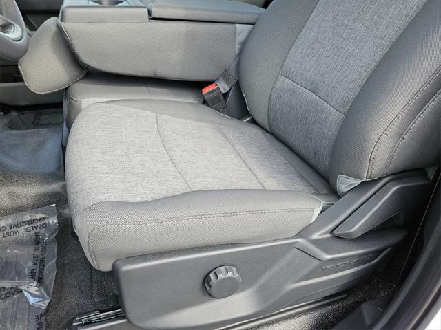 Photo of 2025 OXFORD WHITE Ford F-350