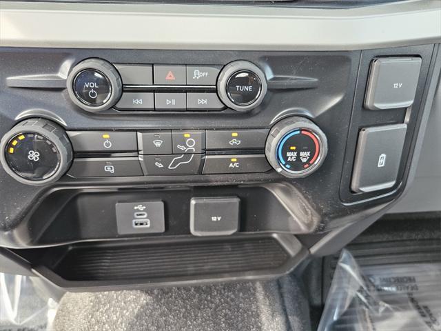 Photo of 2025 OXFORD WHITE Ford F-350