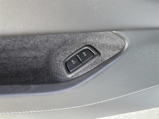 Photo of 2023 Ceramic Matrix Gray Metallic Chevrolet Corvette