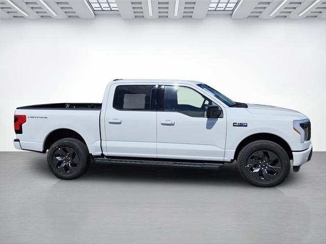 Photo of 2025 OXFORD WHITE Ford F-150 Lightning