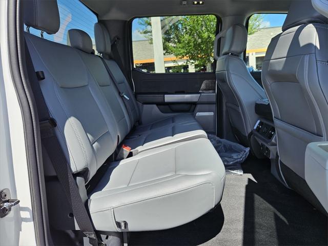 Photo of 2025 OXFORD WHITE Ford F-150 Lightning