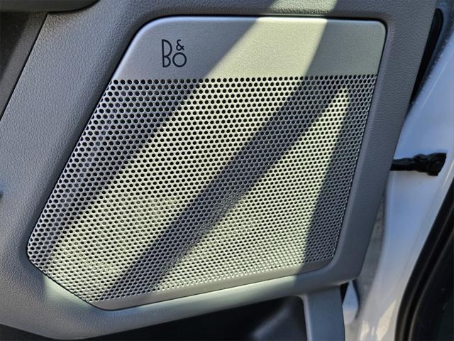 Photo of 2025 OXFORD WHITE Ford F-150 Lightning