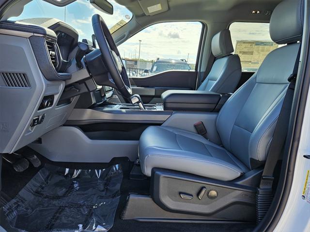 Photo of 2025 OXFORD WHITE Ford F-150 Lightning