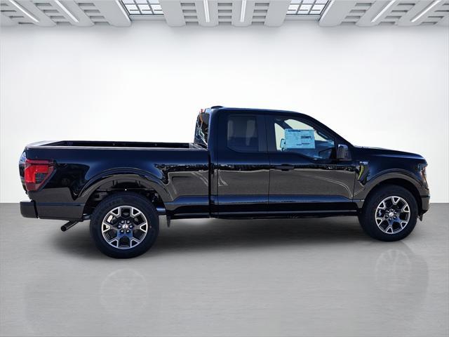 Photo of 2025 AGATE BLACK METALLIC Ford F-150