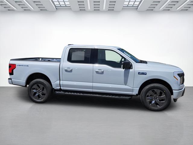 Photo of 2025 SPACE WHITE METALLIC Ford F-150 Lightning