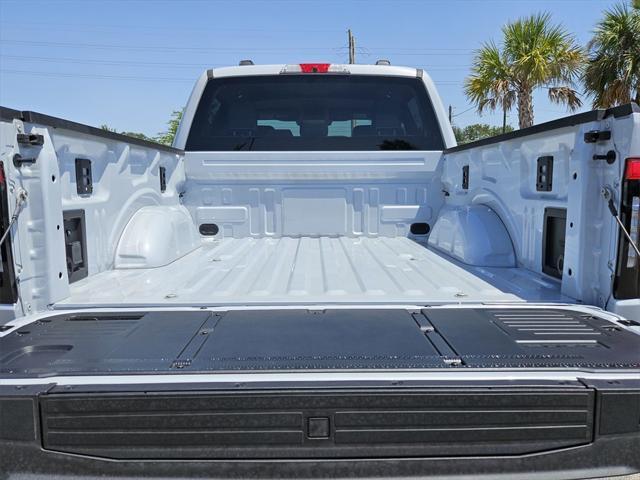 Photo of 2025 SPACE WHITE METALLIC Ford F-150 Lightning