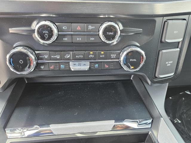 Photo of 2025 Star White Metallic Tri-Coat Ford F-250