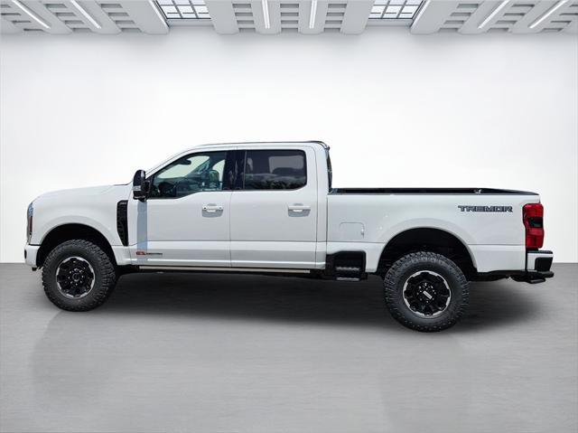 Photo of 2025 Star White Metallic Tri-Coat Ford F-250
