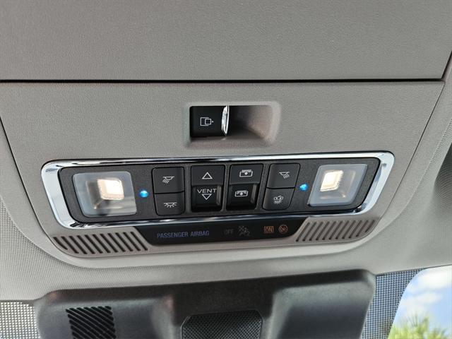 Photo of 2025 Star White Metallic Tri-Coat Ford F-250